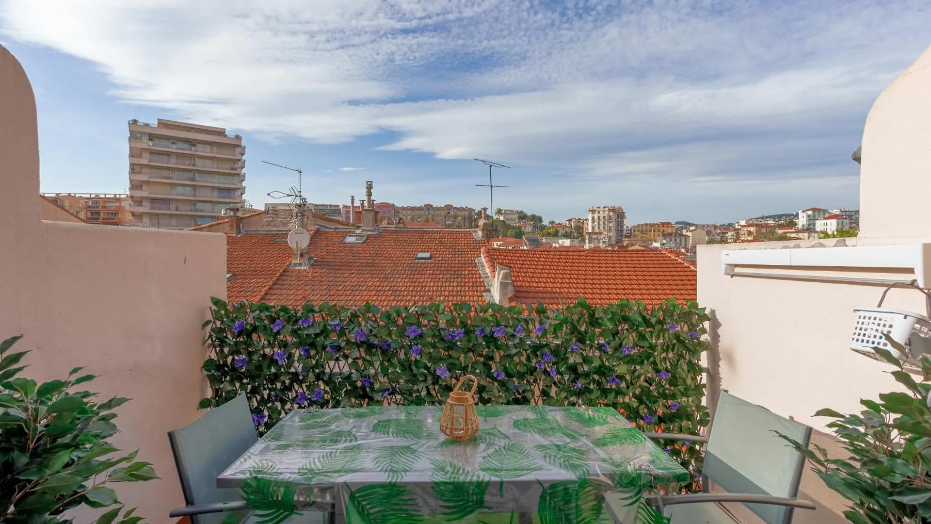 Un Ecrin Au Suquet - Studio, Clim, Balcon, Plage, Palais Des Festivals Cannes 0*,  France